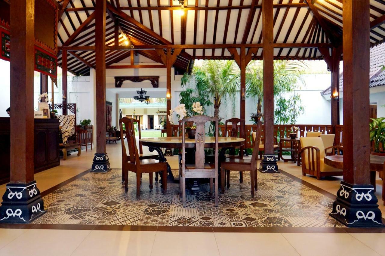 Diana Hotel Jogja Yogyakarta Exterior foto